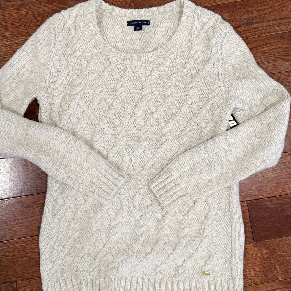 Tommy Hilfiger Cream Cable-Knit Crewneck Sweater